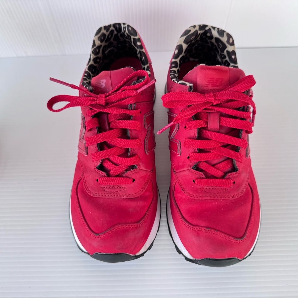 New Balance 574 V1 High Roller Red Sneakers WL574SPR Women’s Size 8 Leopard - Picture 4 of 14